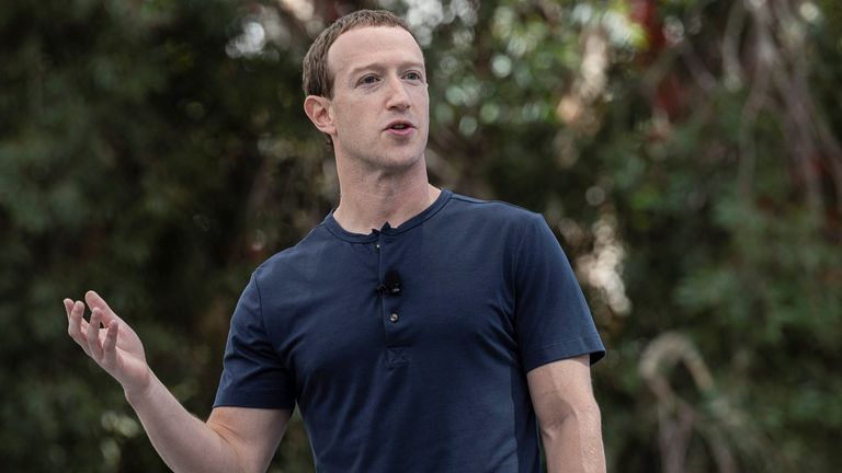 Facebook founder Mark Zuckerberg reveals his latest project on Facebook ...