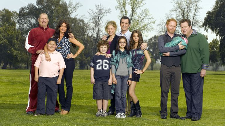 MODERN FAMILY, (from left): Ed O&#39;Neill, Rico Rodriguez, Sofia Vergara, Nolan Gould, Julie Bowen, Ariel Winter, Ty Burrell, Sarah Hyland, Jesse Tyler Ferguson, Eric Stonstreet, (Season 1)

30 Jul 2009 Photographer
ABC Inc/Everett/Shutterstock