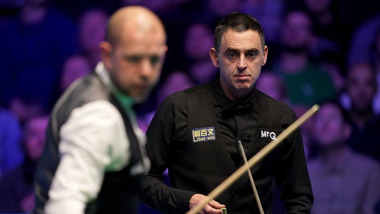 O&#39;Sullivan beat Barry Hawkins to progress in the tournament