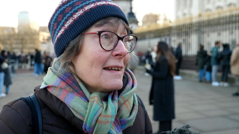 Member of the public near Buckingham Palace