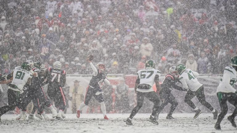 The New England Patriots v  New York Jets was played in very trick conditions
