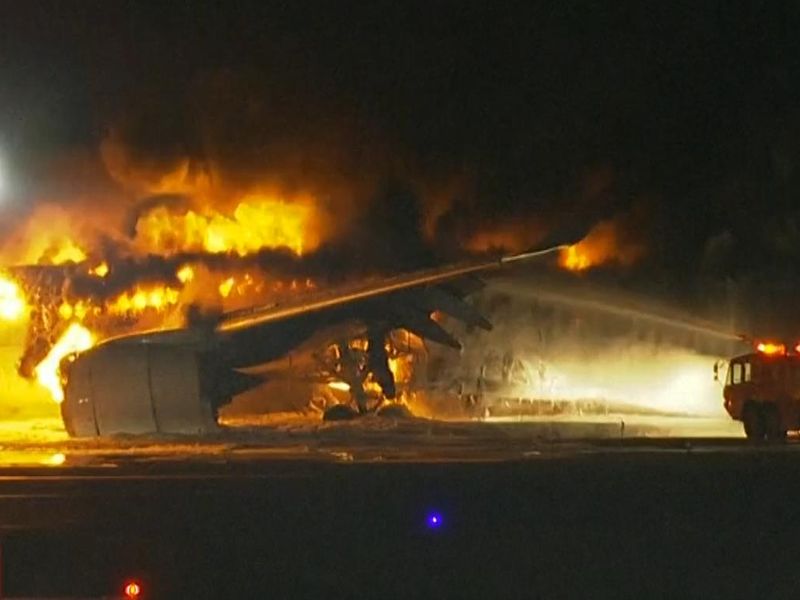 Tokyo: Japan Airlines Flight 516 burns and breaks up on runway