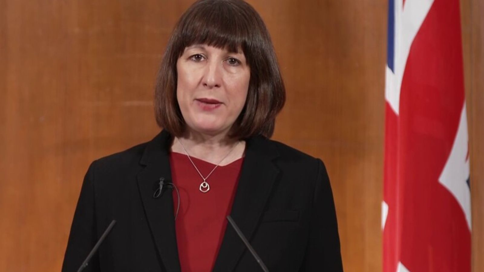 Uk Recession: Labour's Rachel Reeves Reacts To Uk Economy News 