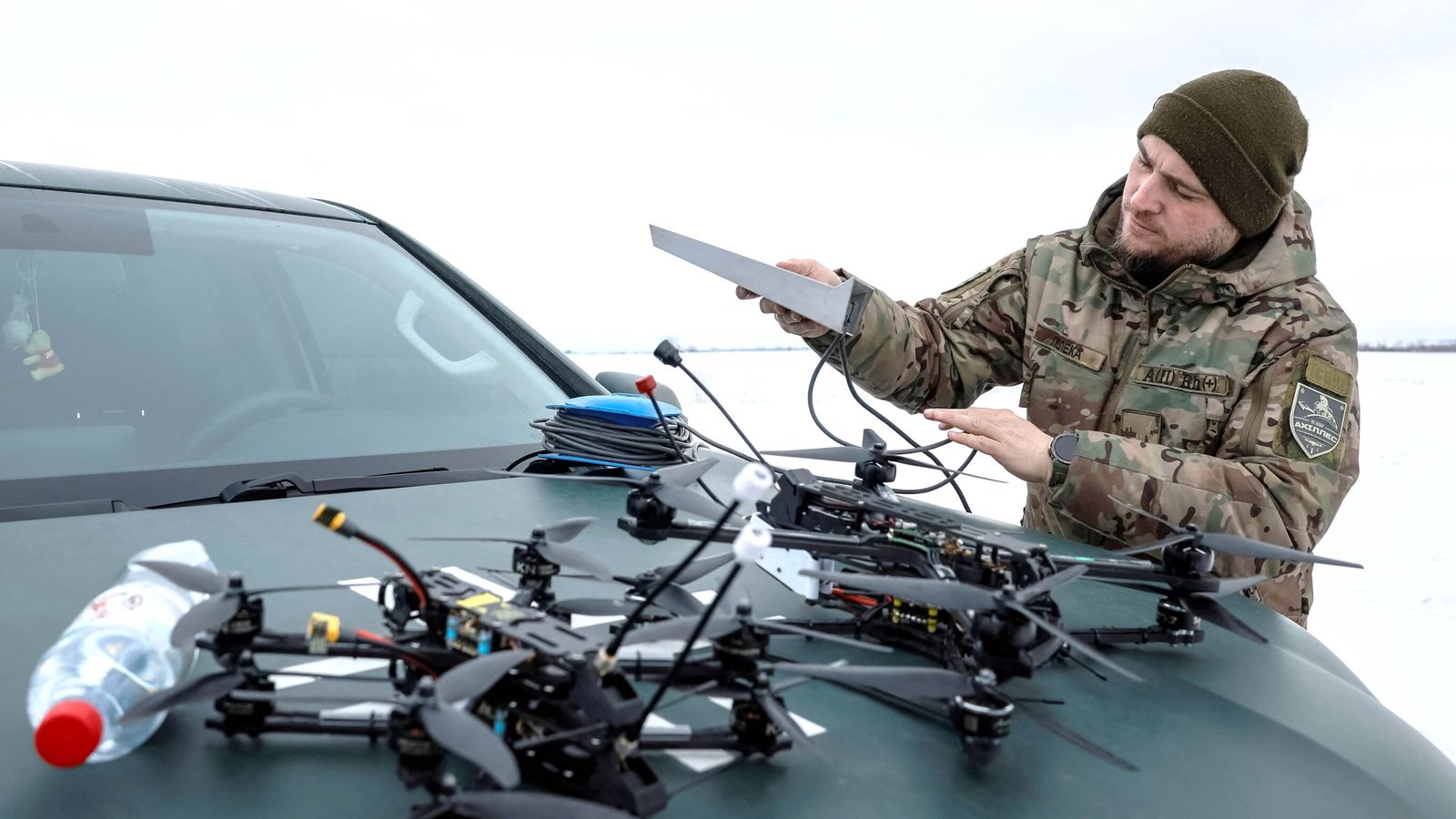 Обединеното кралство ще достави още 10 000 дрона на Украйна, обявява Грант Шапс