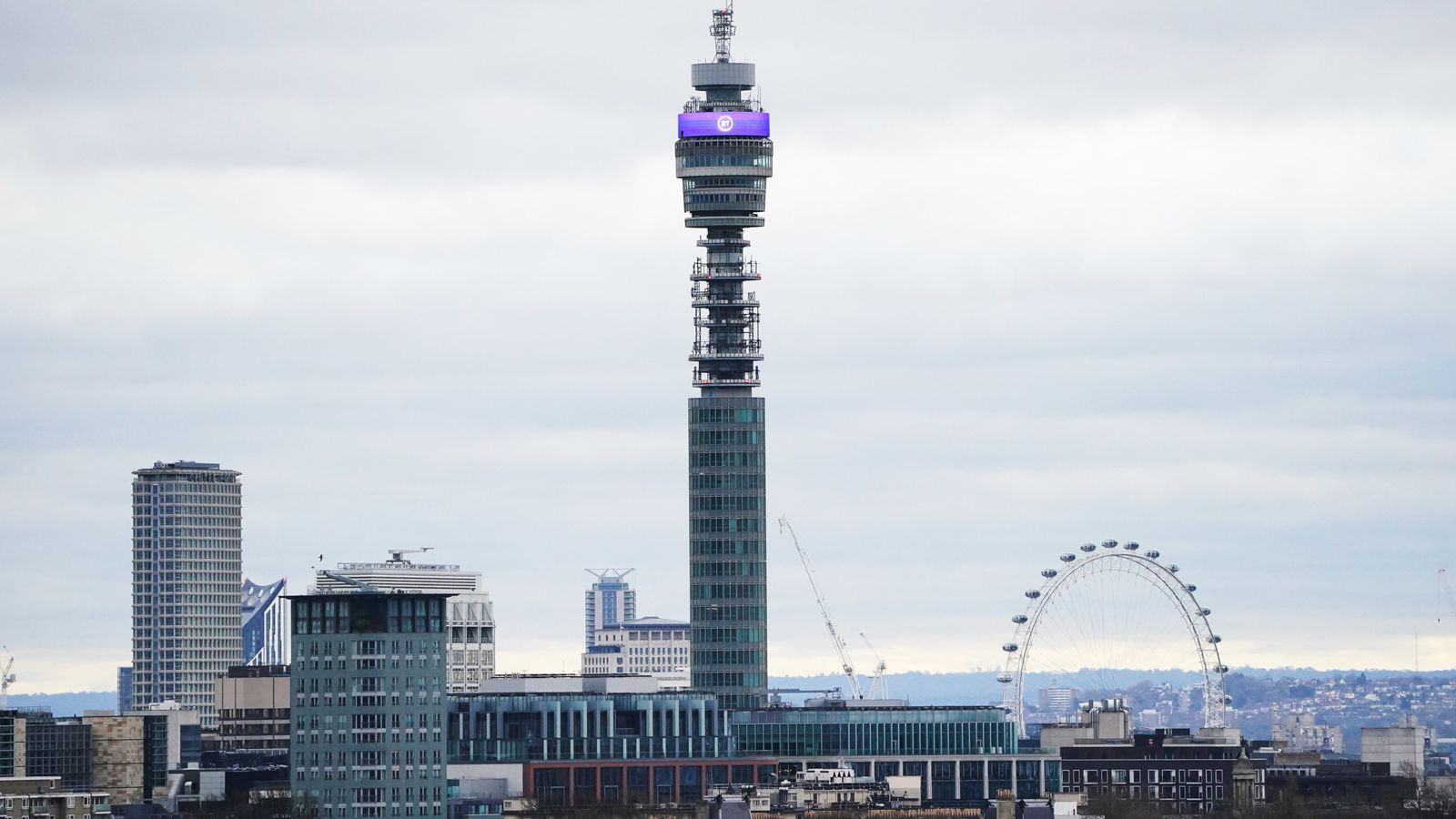 BT Tower, продадена на MCR Hotels в сделка за £275 милиона