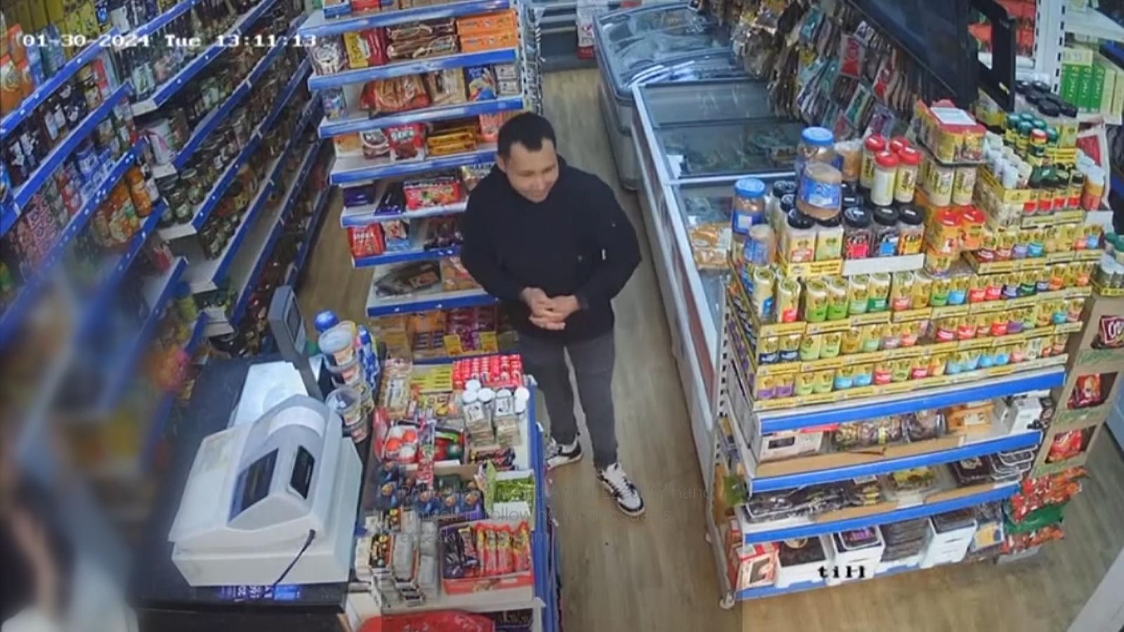Clapham chemical attack: CCTV of suspected assailant in a shop in ...