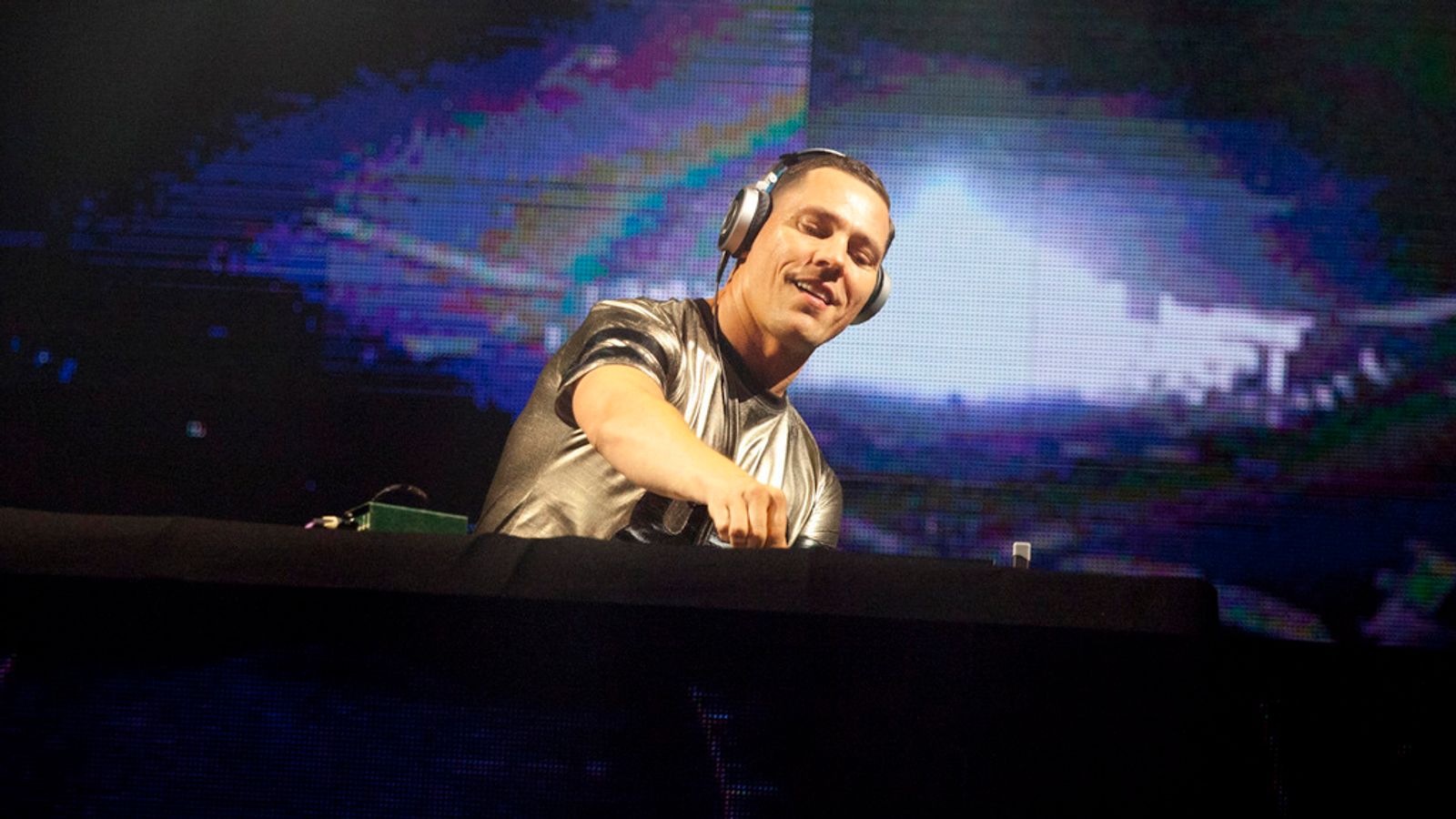 DJ Tiesto pulls out of Super Bowl performance after 'family emergency'