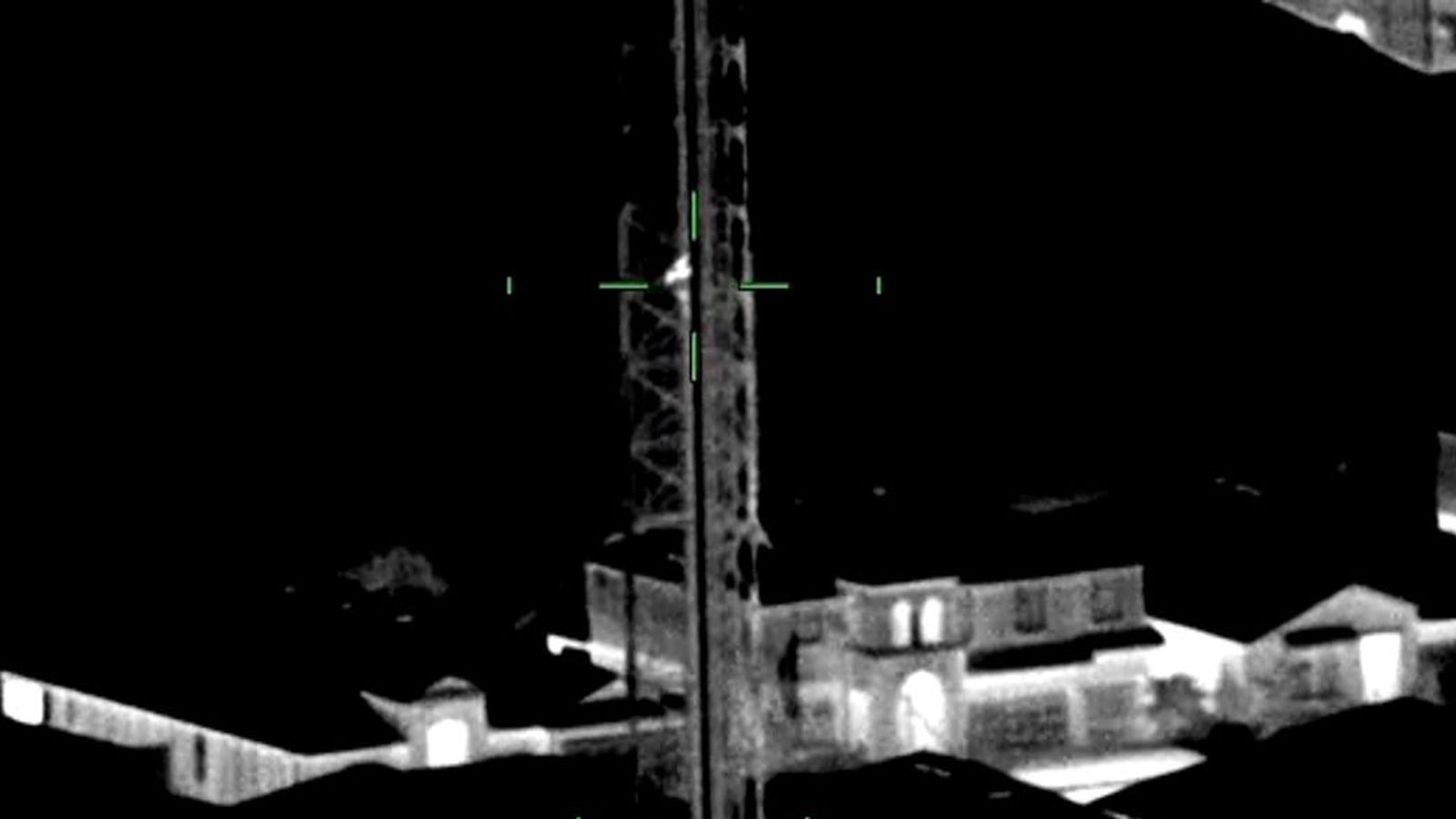 Florida: Man arrested for climbing cell tower while streaming to social ...
