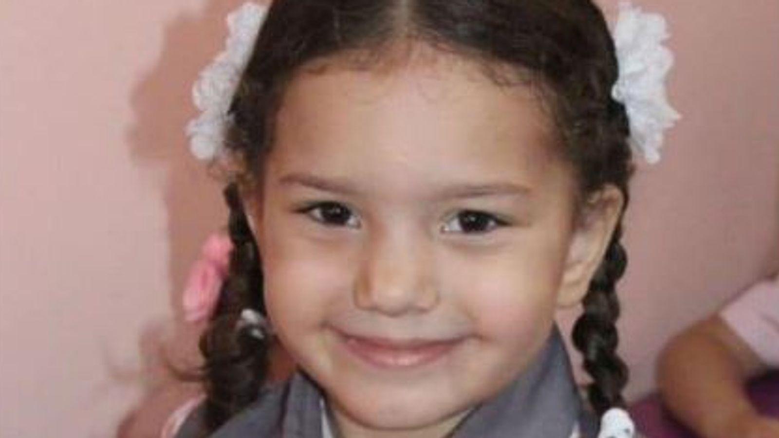 Момиче, 6, записано, умоляващо спасителите от Газа да я спасят след нападението, намерено мъртво