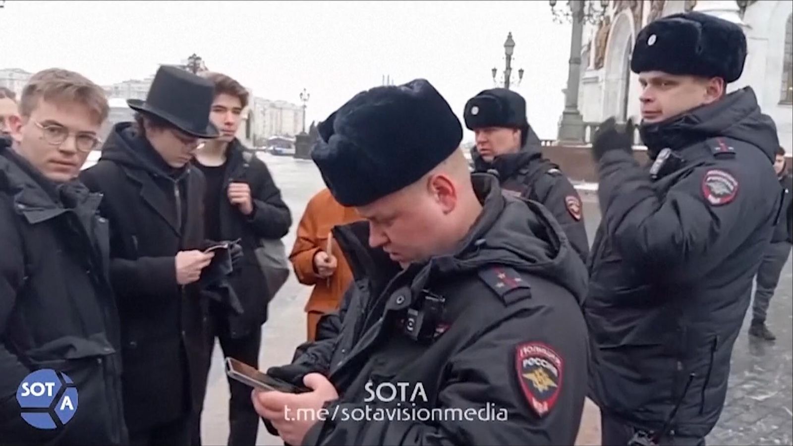 Russian police ckeck IDs of some people who came to Moscow cathedral to ...