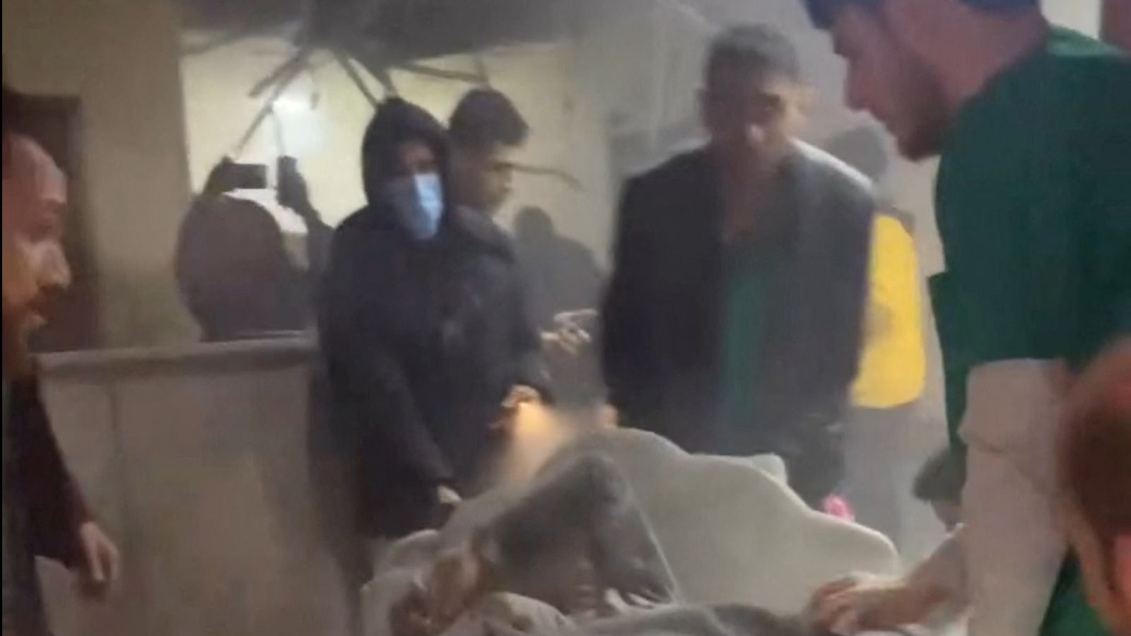 Gaza: Israeli special forces launch raid on largest functioning hospital