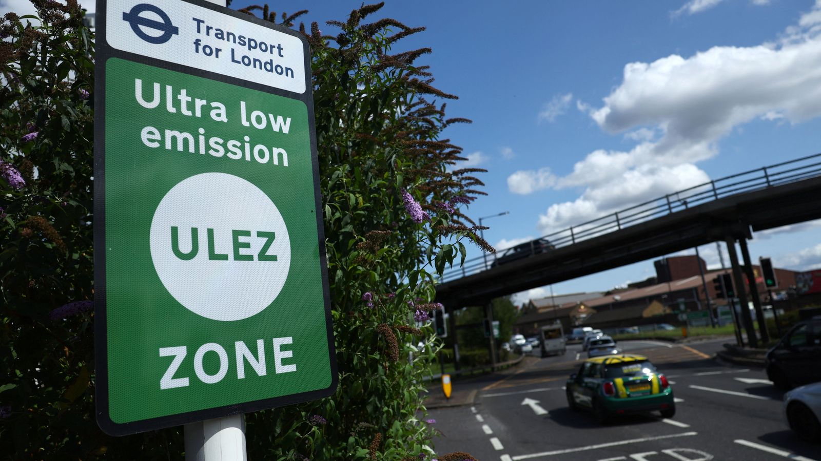 Рекламите на ULEZ направиха „подвеждащи“ твърдения за замърсяване в Лондон, правила за наблюдение