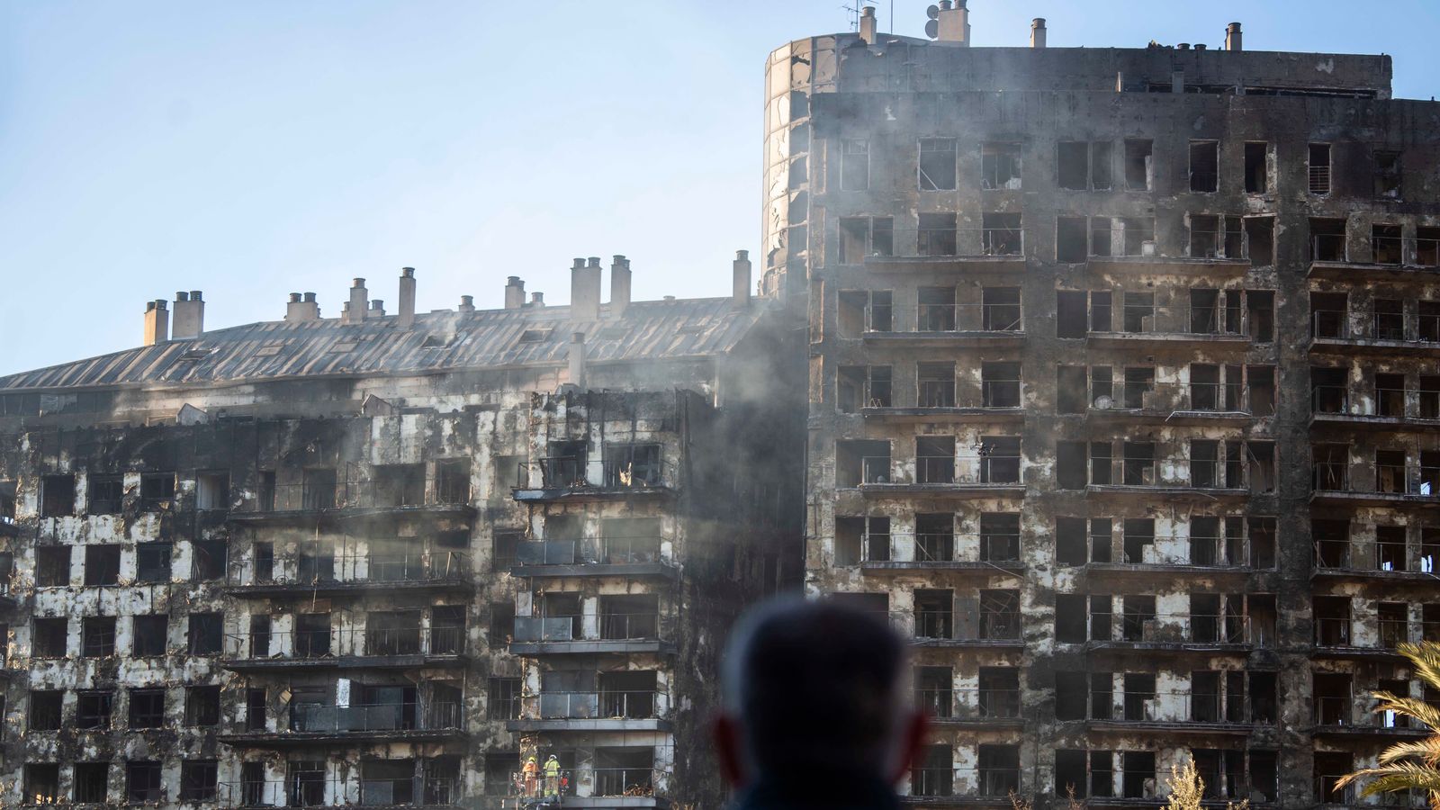 Самые страшные события в истории. Старые костюмы на хэллоуин. Торнадо в даулатпуре 1989 год. Самые ужасные события в истории. Самые страшные события в истории.