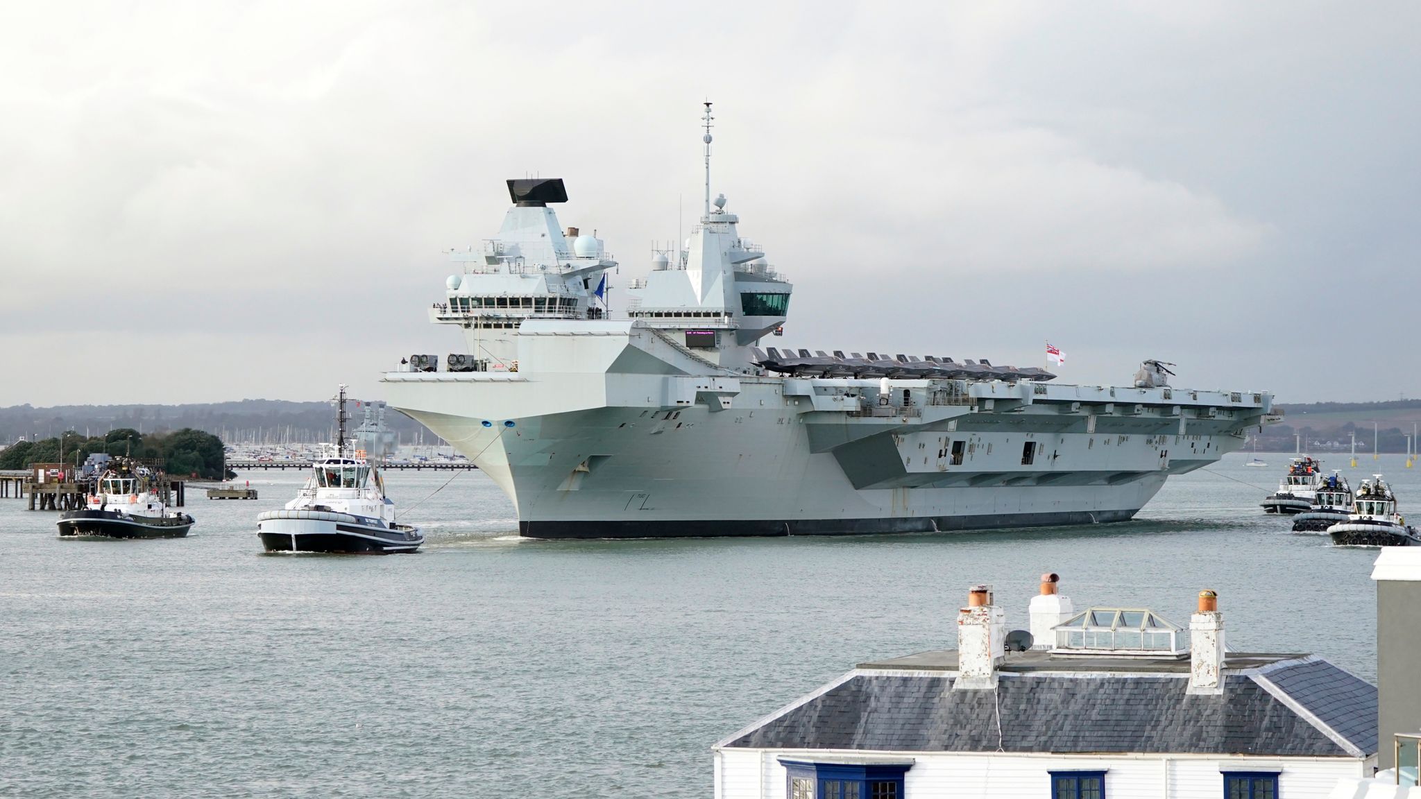 UK military's readiness for 'all-out war' in doubt, say MPs - as HMS ...