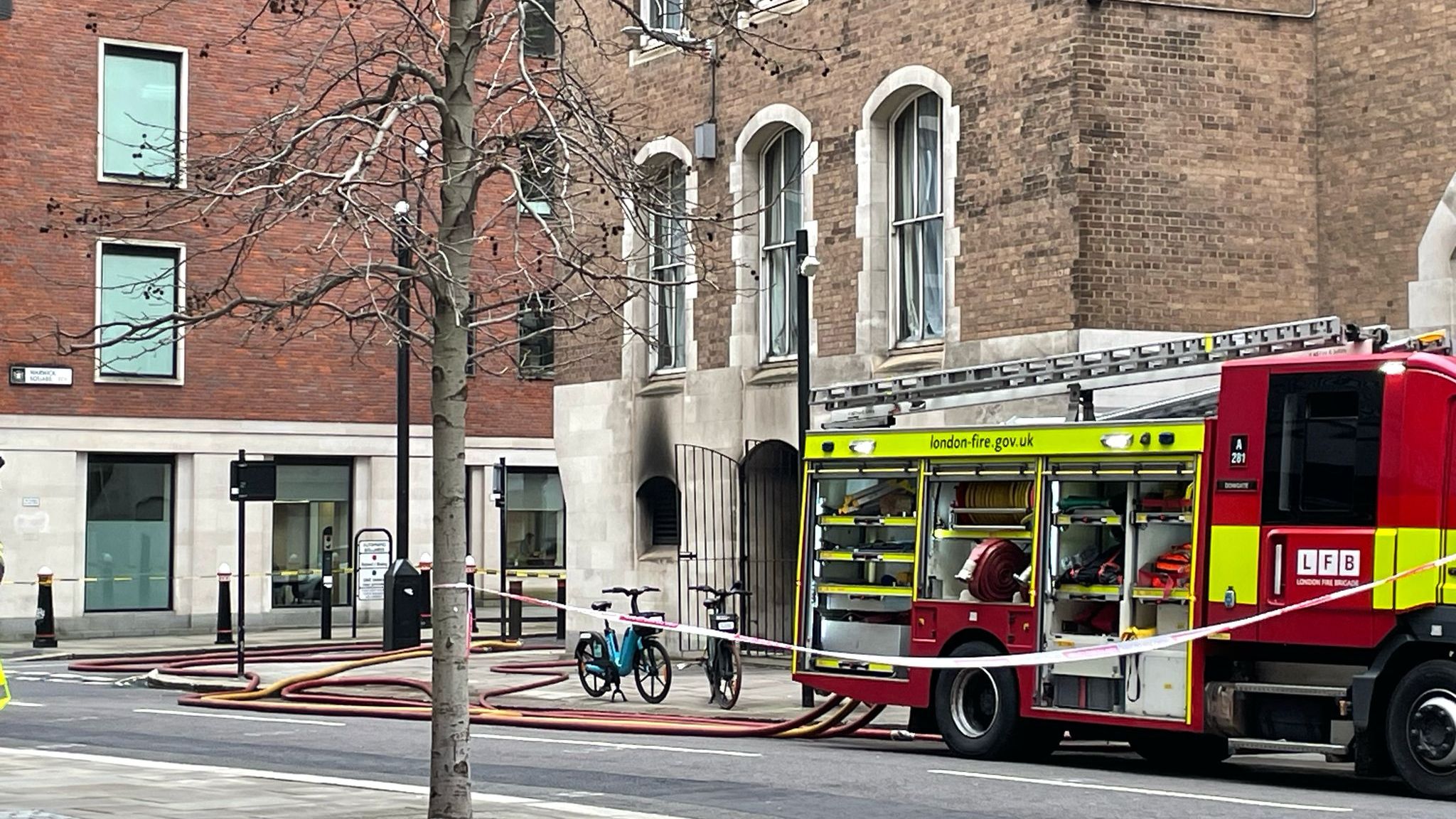 Old Bailey evacuated after fire alert | UK News | Sky News