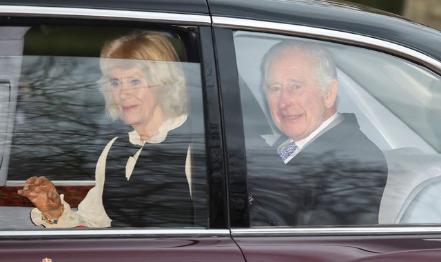 King travels to Sandringham after 45-minute meeting with Prince Harry - Vimarsana News
