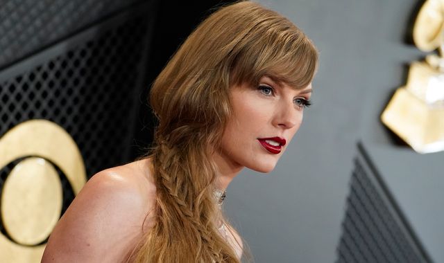 Taylor Swift threatens to sue student who tracks her private jets ahead of anticipated Super Bowl dash - Vimarsana News