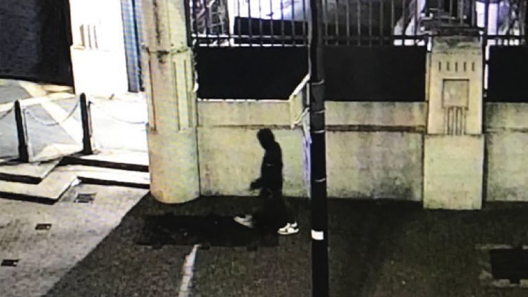 Clapham chemical attack suspect's injuries could be 'fatal' if untreated - last sighting near London's Vauxhall Bridge - Vimarsana News
