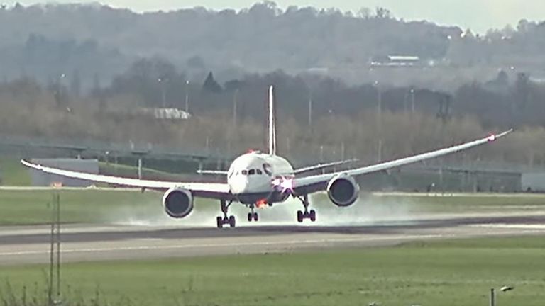 This video shows a BA flight travelling from Kuwait City struggling to land at Heathrow Airport due to high winds