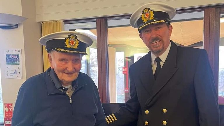 Donald MacAskill and captain Iain McKenzie. Pic: CalMac