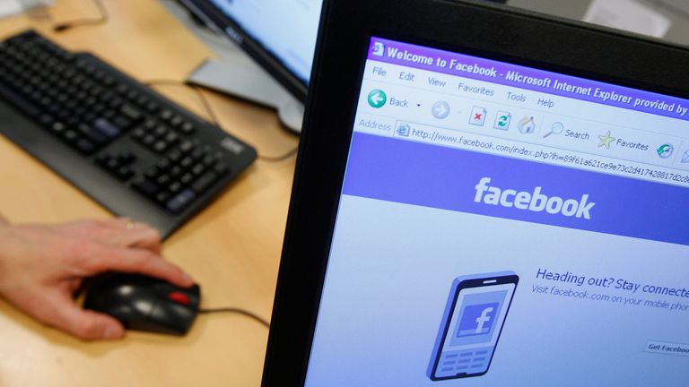Facebook&#39;s login page in 2010. Pic: AP