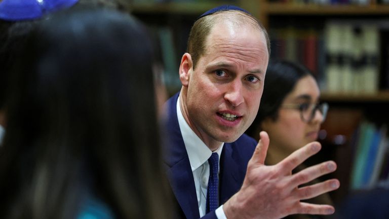 Prince William visits a synagogue in London