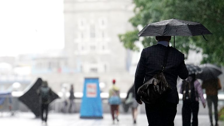 UK weather: More rain rolling in this week after brief break from ...