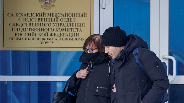 Alexei Navalny&#39;s mother Lyudmila Navalnaya and his lawyer Alexei Tsvetkov walk out of an office of the Investigative Committee&#39;s regional department in the city of Salekhard.
Pic Reuters