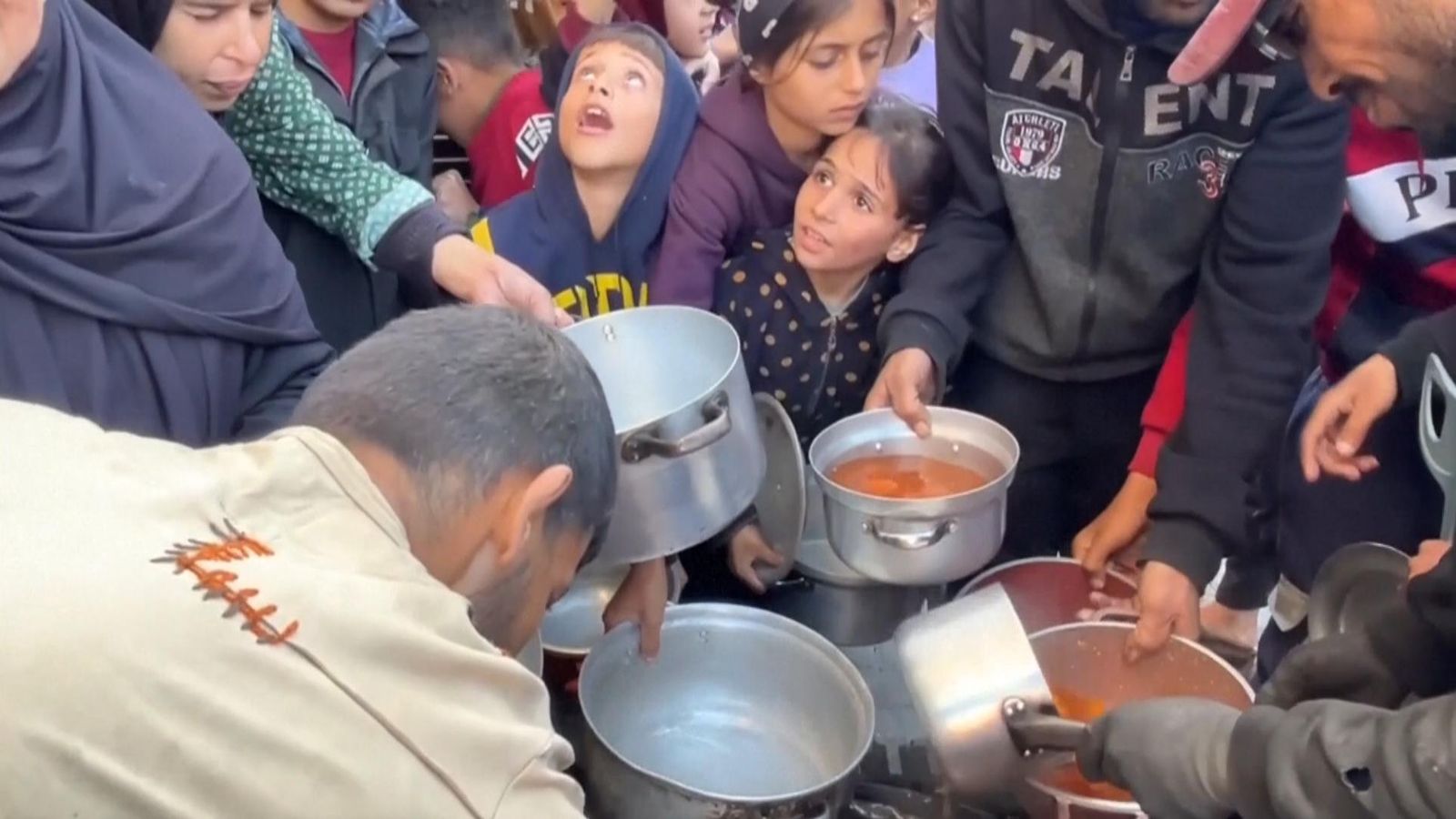 skynews-gaza-ramadan_6488118.jpg?2024031