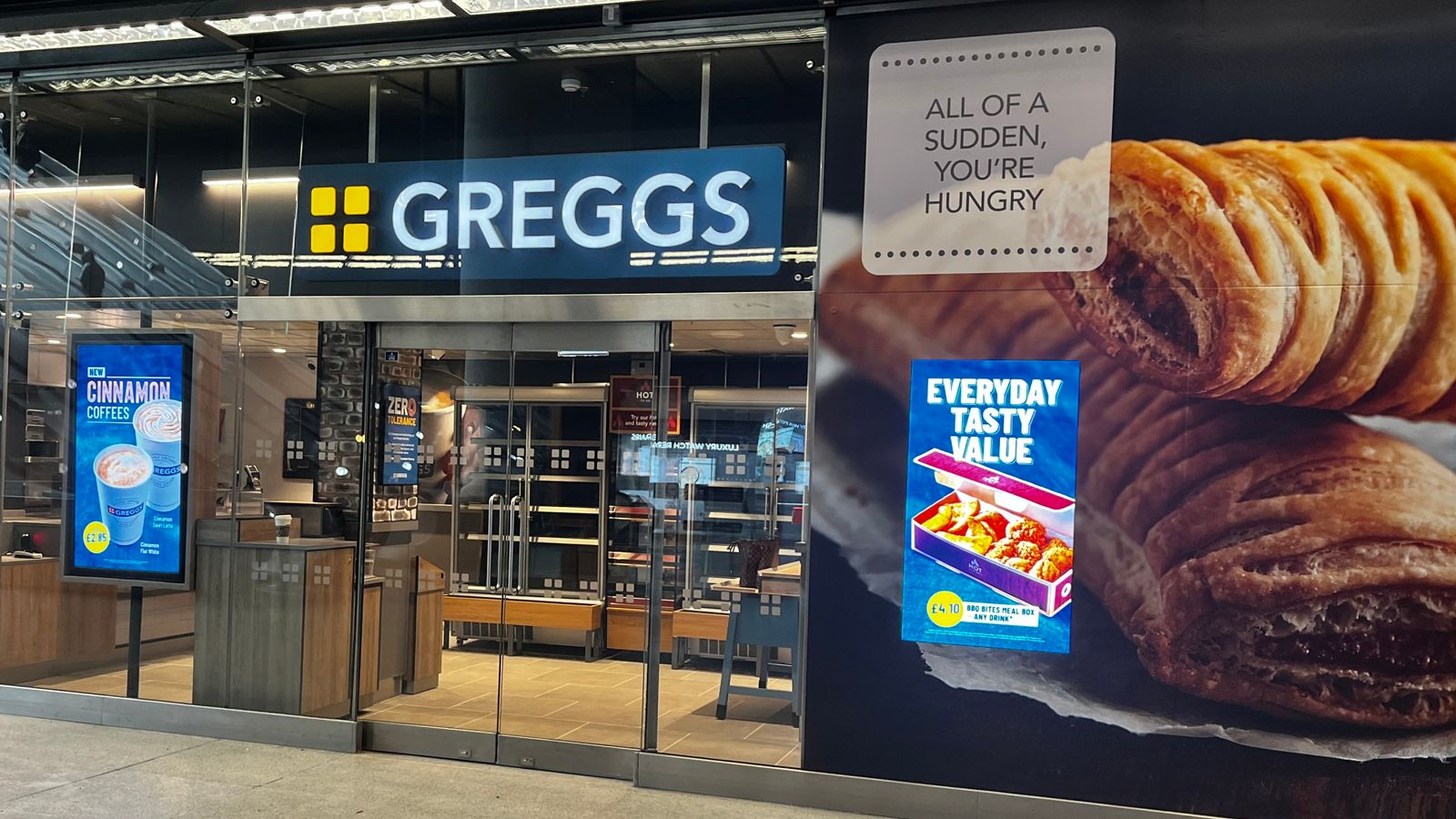 Служителите на Greggs ще споделят бонус от 17,6 милиона паунда, тъй като веригата пекарни прави големи печалби