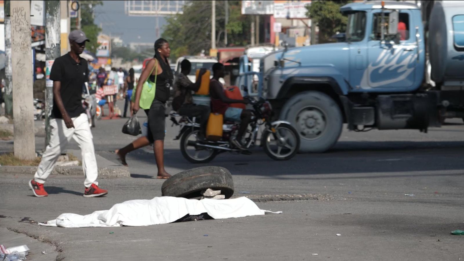 Vigilantes defending Haiti neighbourhood 'tooth and nail' against gang attacks