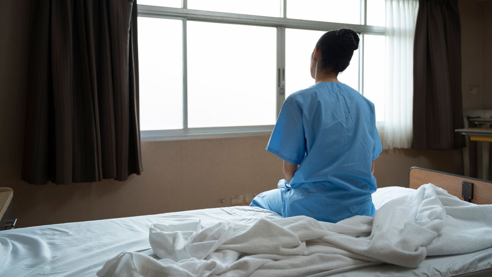 Пациент 11: призовава за обществено разследване на 20 000 обвинения в сексуално насилие в отделения за психично здраве на NHS