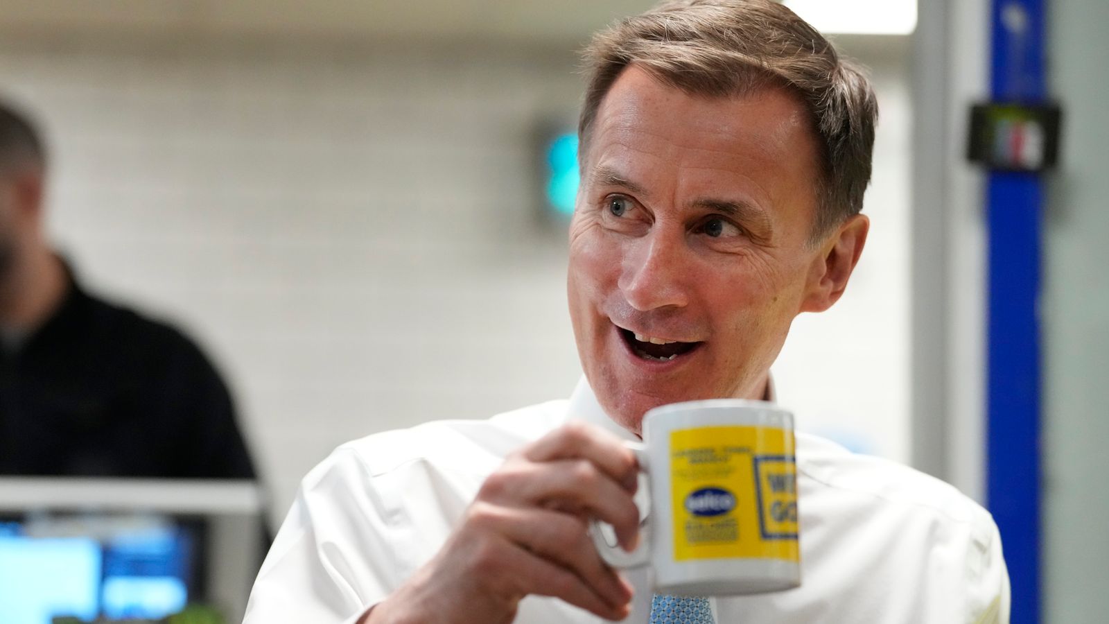 Jeremy Hunt hints at autumn election as PM confirms leader summit in July