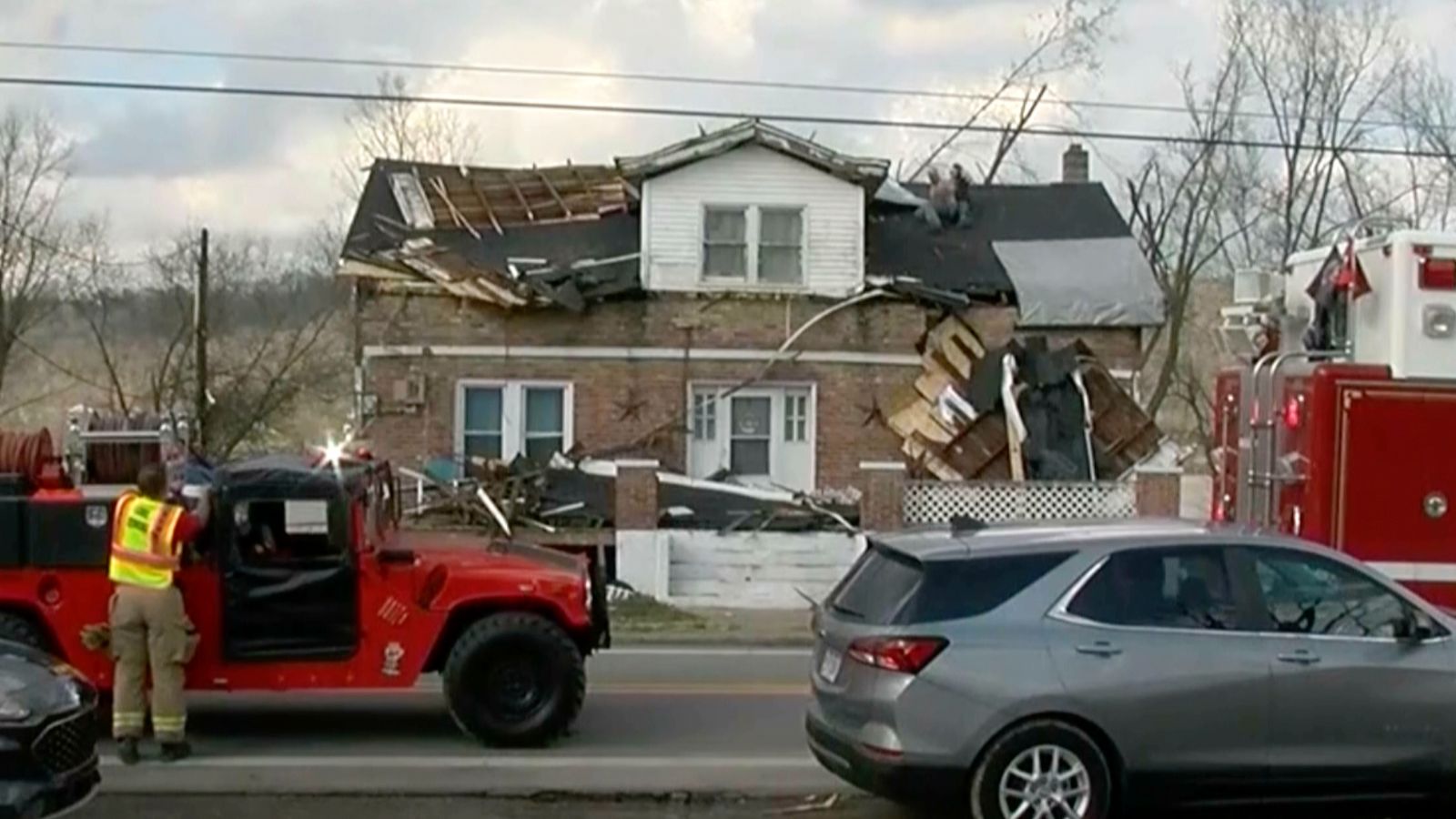 Three killed as fierce storms and tornadoes damage homes and businesses across several US states