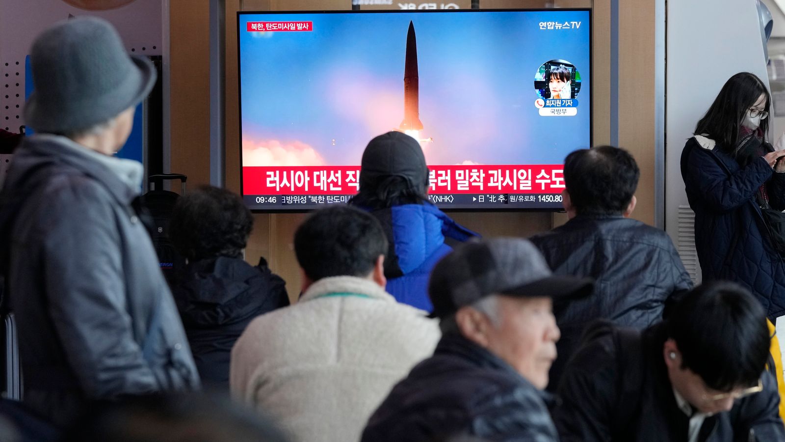 Северна Корея изстрелва балистични ракети, докато държавният секретар на САЩ Антъни Блинкен посещава Сеул