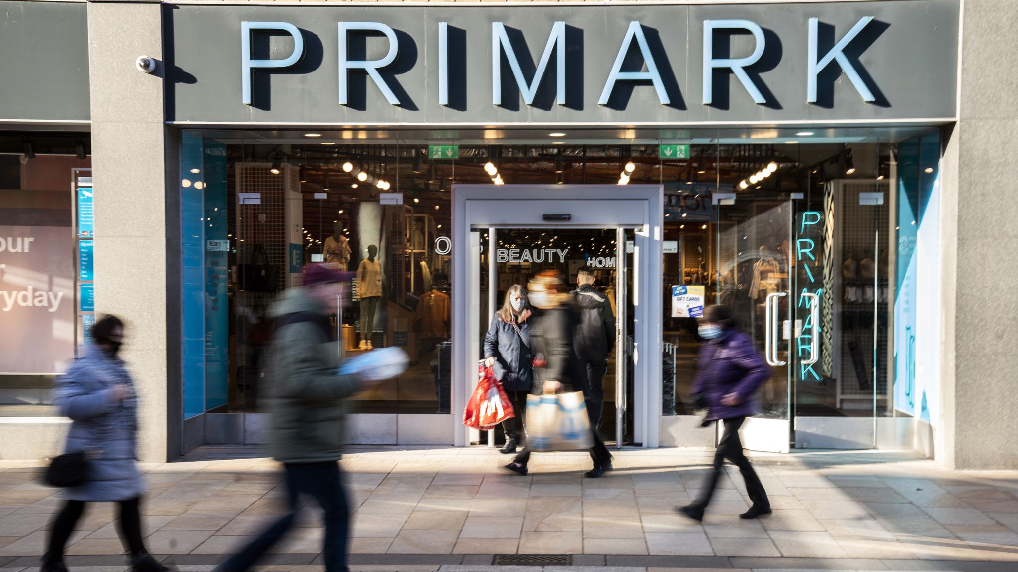 Primark adding stickers to bags to stop shoplifters from walking out of ...