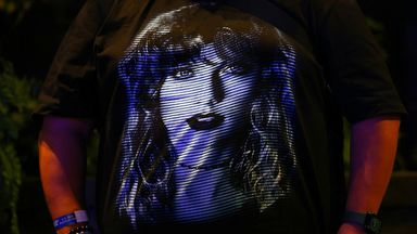 vinyl records: UK's vinyl sales surge to highest since 1990, Taylor Swift  leads in top-selling albums of 2023 - The Economic Times