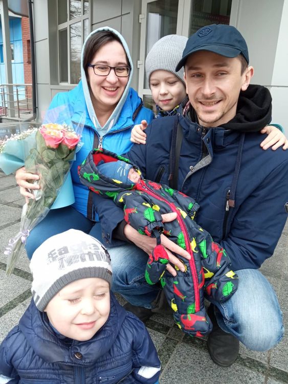 Hryhory was a builder and his wife Olna worked at the local prosecutor&#39;s office. They were killed along with their three children in Kharkiv in a Russian attack.