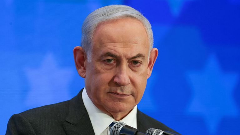 FILE PHOTO: Israeli Prime Minister Benjamin Netanyahu addresses the Conference of Presidents of Major American Jewish Organizations, amid the ongoing conflict between Israel and the Palestinian Islamist group Hamas, in Jerusalem, February 18, 2024. REUTERS/Ronen Zvulun/File Photo
