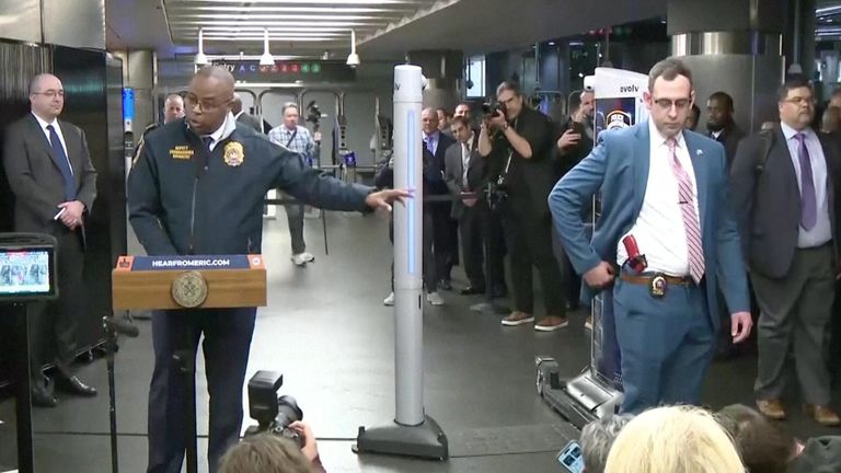 Gun detectors on New York subways are being tested