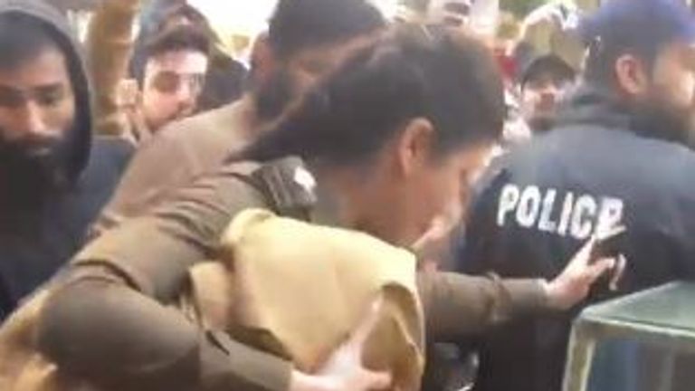 Police officer Syeda Shehrbano, an assistant superintendent in Lahore, saved a woman from an angry mob. Pic: Punjab Police