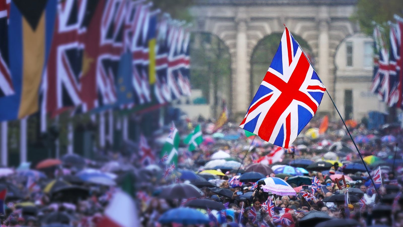 Великобритания все още ли е толкова Велика? | Адам Бултън