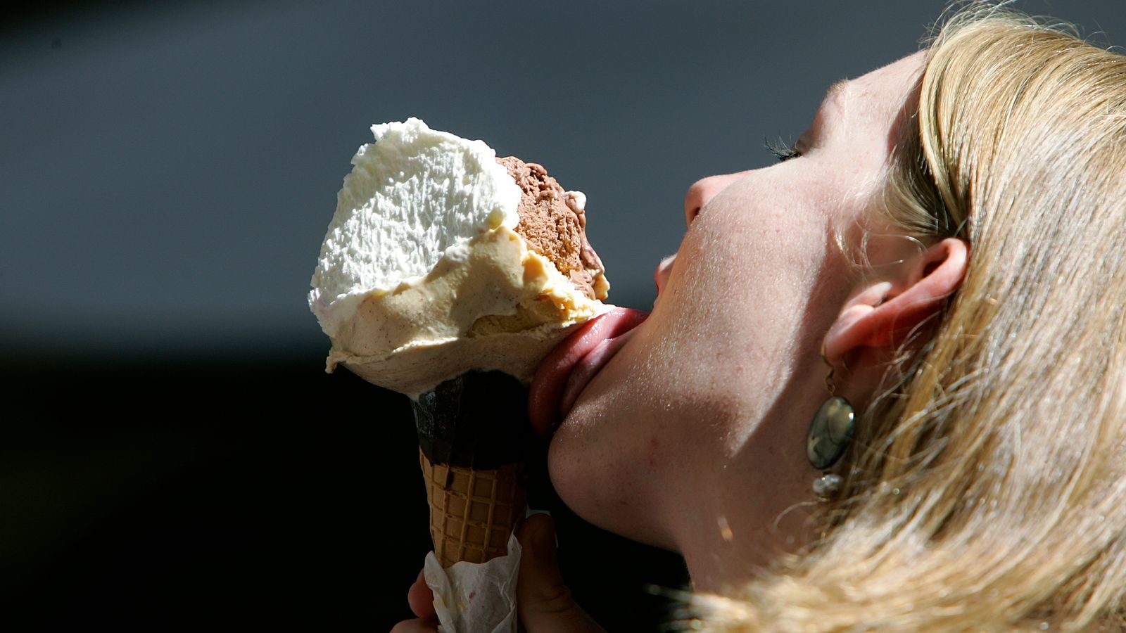 Milan poised to ban ice cream, pizza and more after midnight after new proposed law