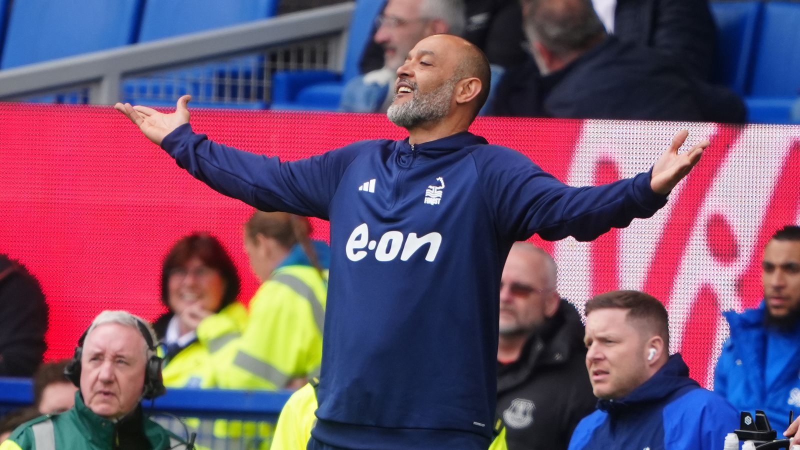 Nottingham Forest's Nuno Espirito Santo and Neco Williams fined over  referee comments | UK News | Sky News