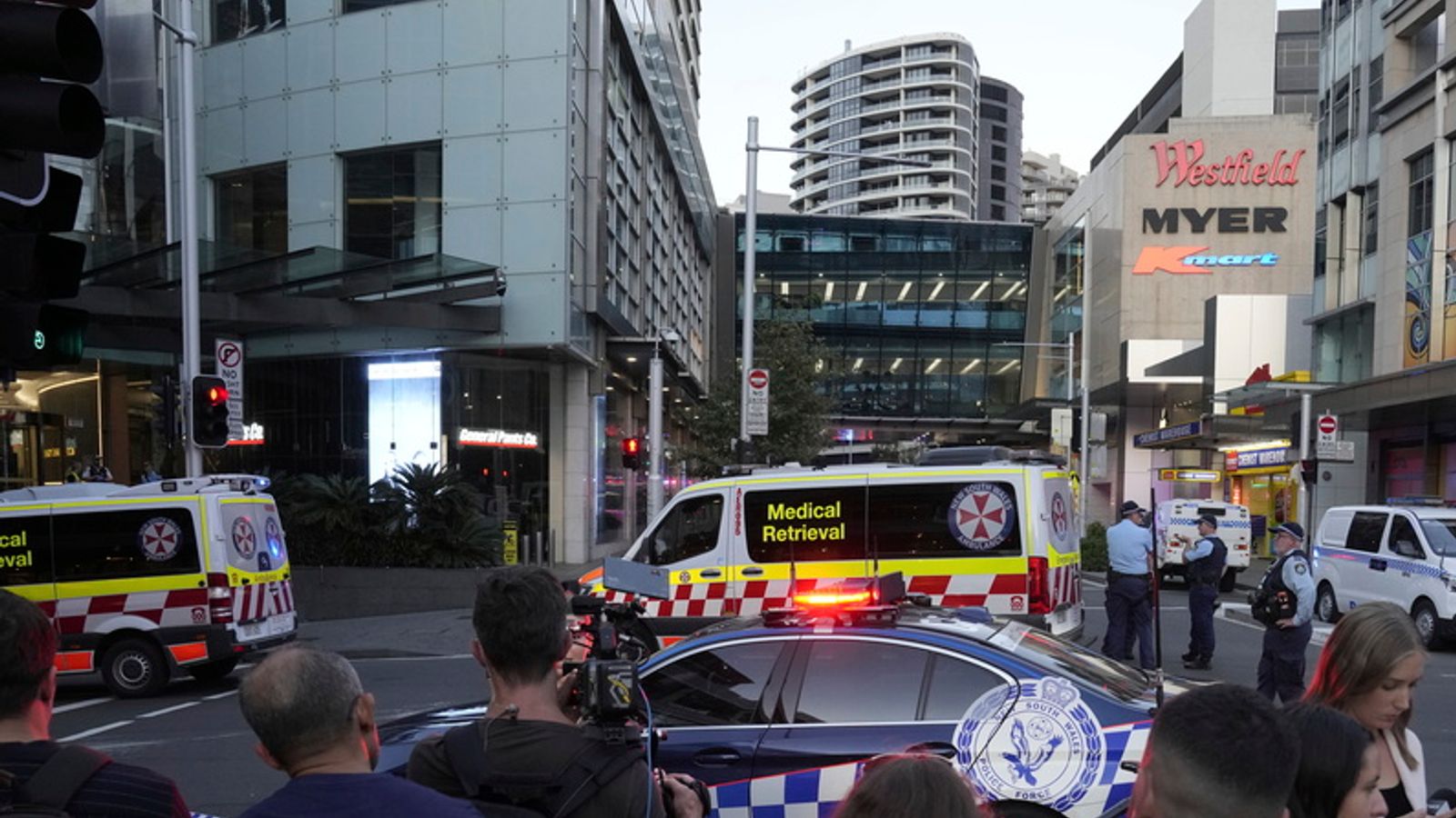 Mindestens fünf Tote und viele in kritischem Zustand nach Angriff auf Einkaufszentrum in Sydney |  Weltnachrichten