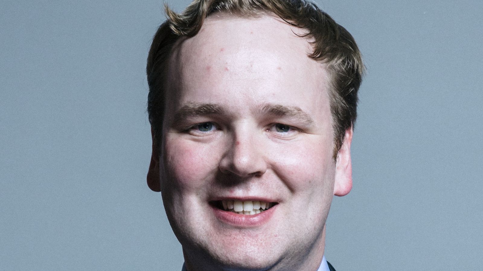 William Wragg: MP at centre of Westminster sexting scandal gives up Tory whip, party says