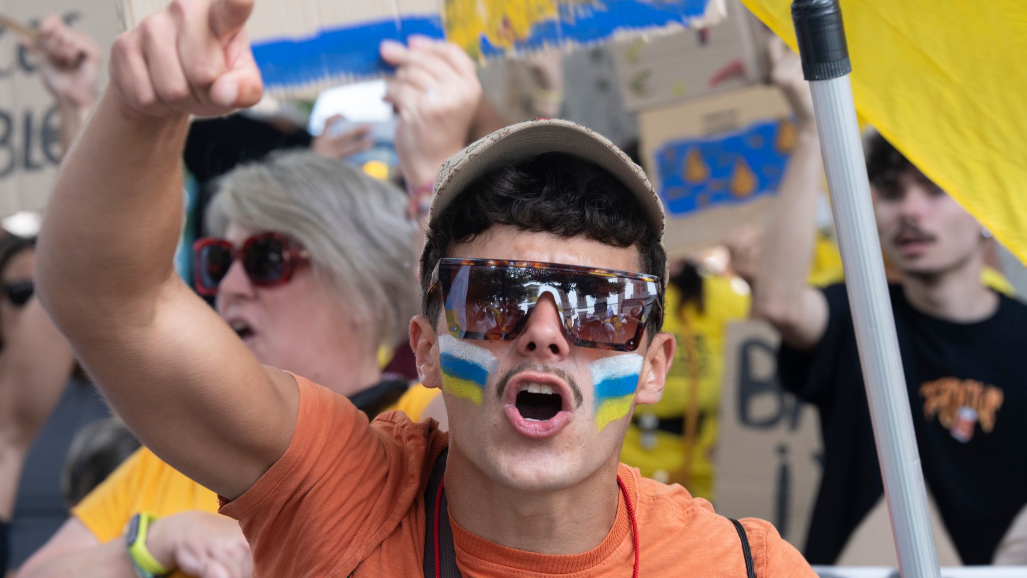 Thousands of people in Canary Islands take to streets calling for limit to  tourist numbers | World News | Sky News