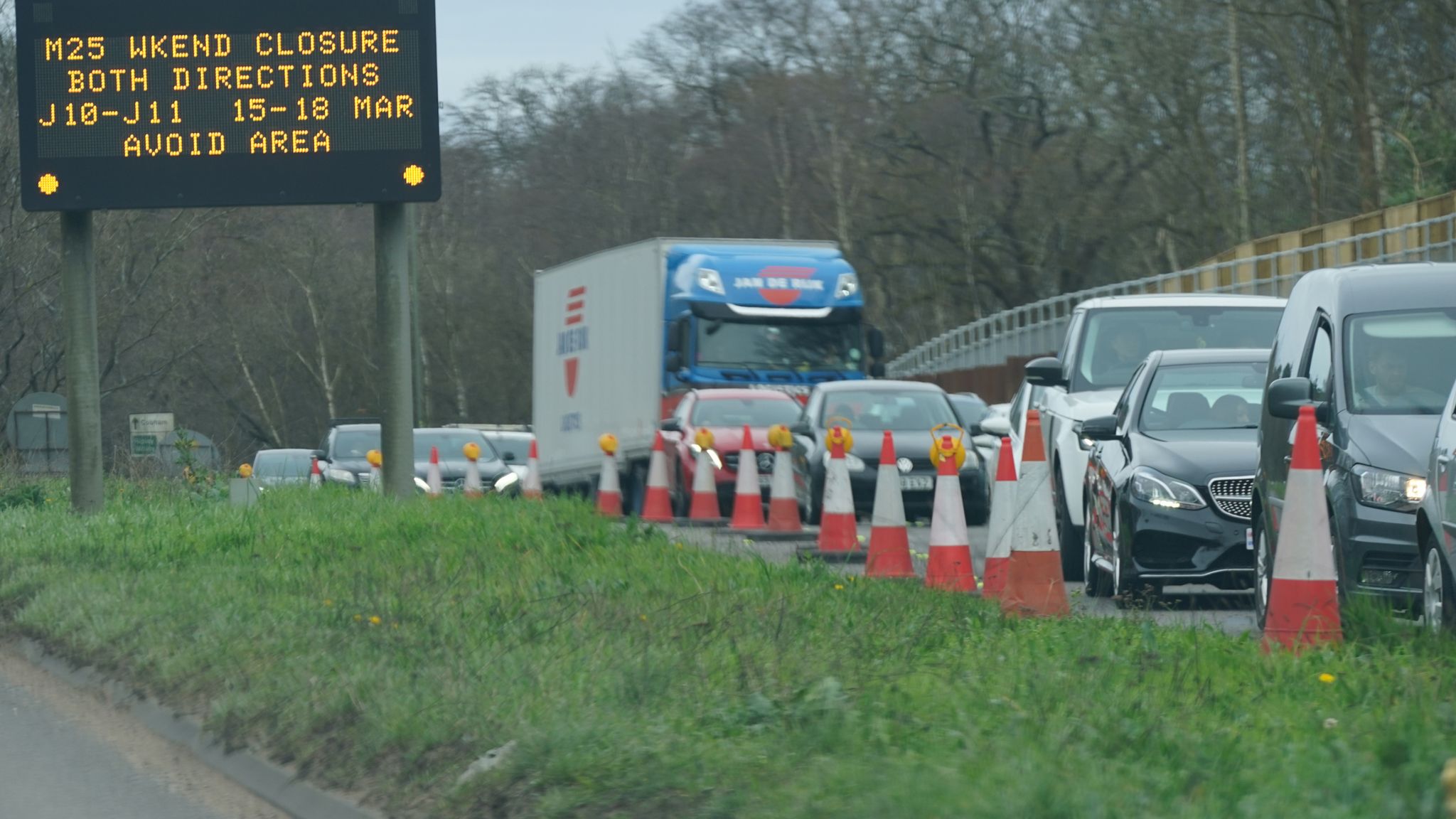 M25 closures Drivers face fresh delays as another weekend closure is planned UK News Sky News