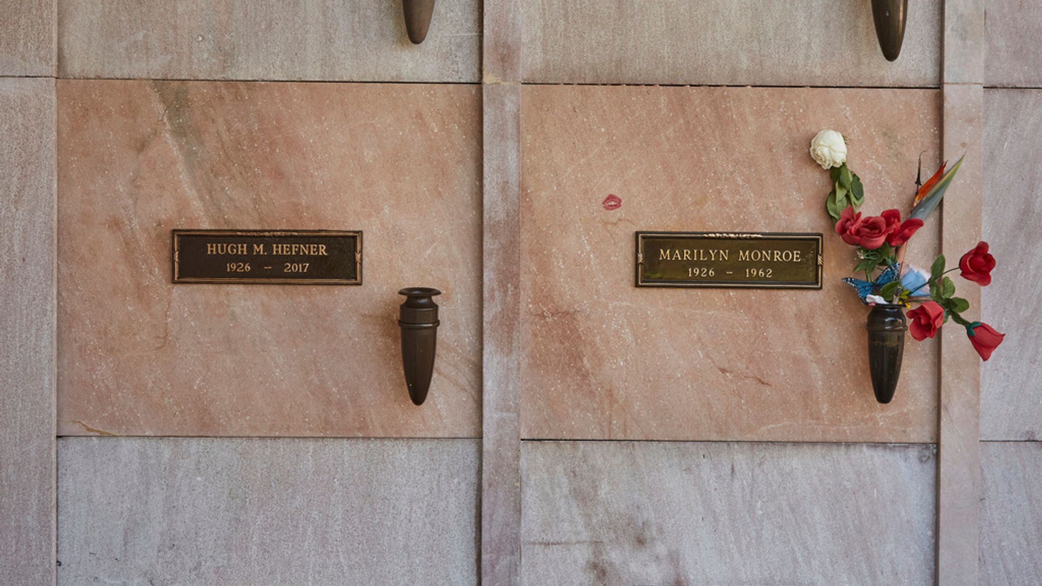 Tech investor buys crypt next to Marilyn Monroe and Hugh Hefner | Ents ...