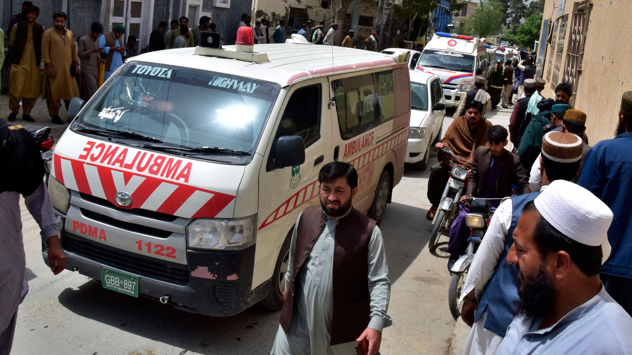 Pakistan: Gunmen who kidnapped and killed bus passengers will be ...